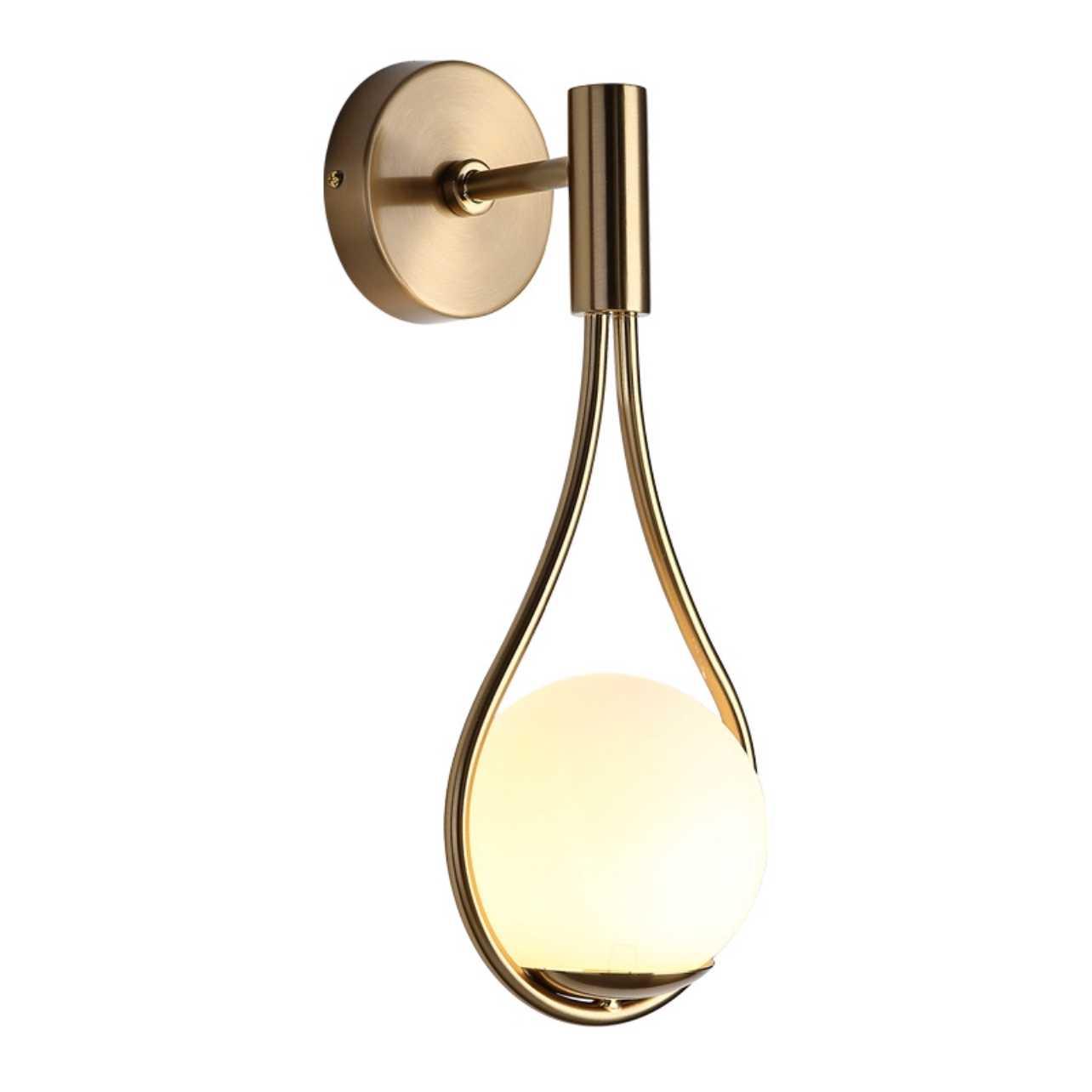 Livi - Modern nordisk vägglampa