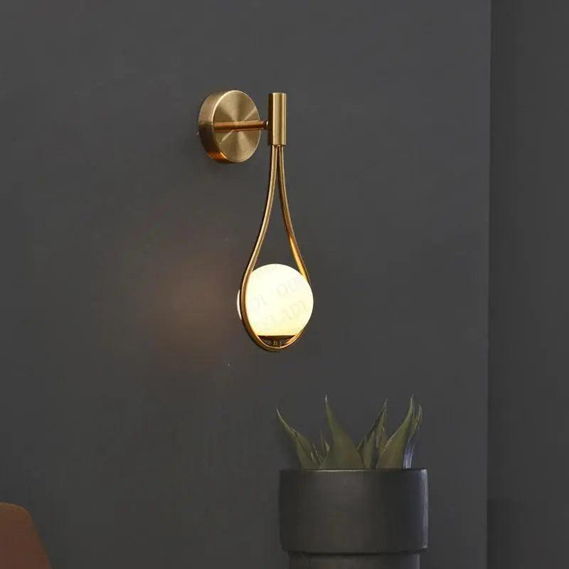 Livi - Modern nordisk vägglampa