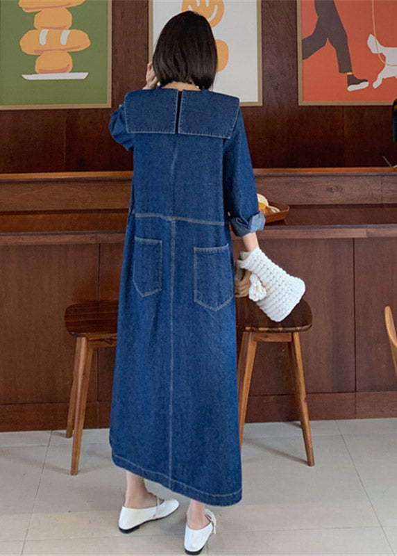 Vestito con colletto alla Peter Pan in denim blu e tasche patchwork, manica lunga