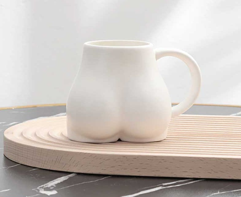 Caneca Charmosa Minimalista de Cerâmica com Bumbum Gordo - Chávena de Café Fantástica