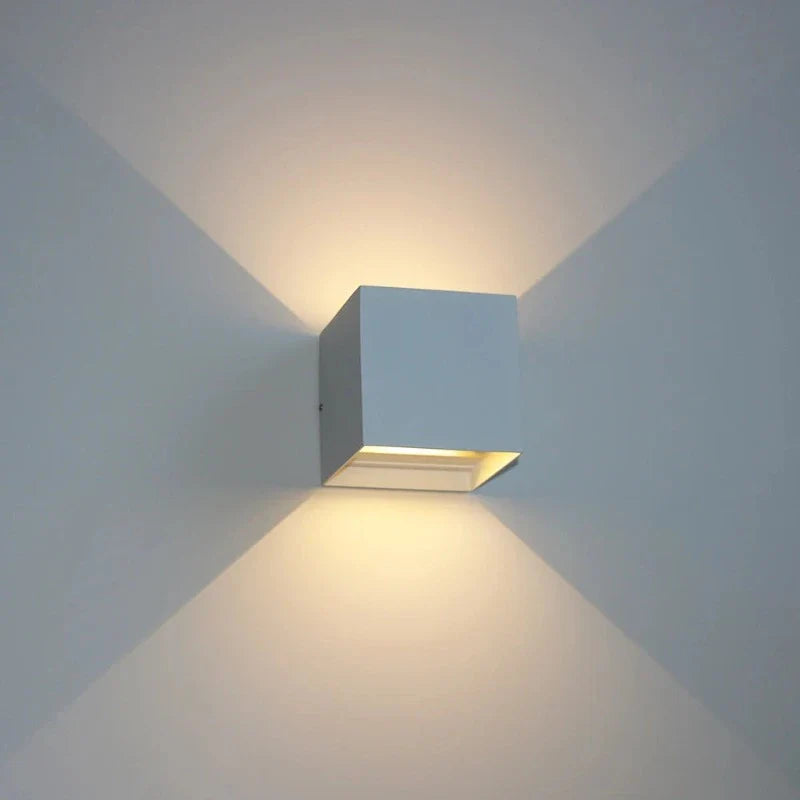 MetroLite - Elegant outdoor wall light