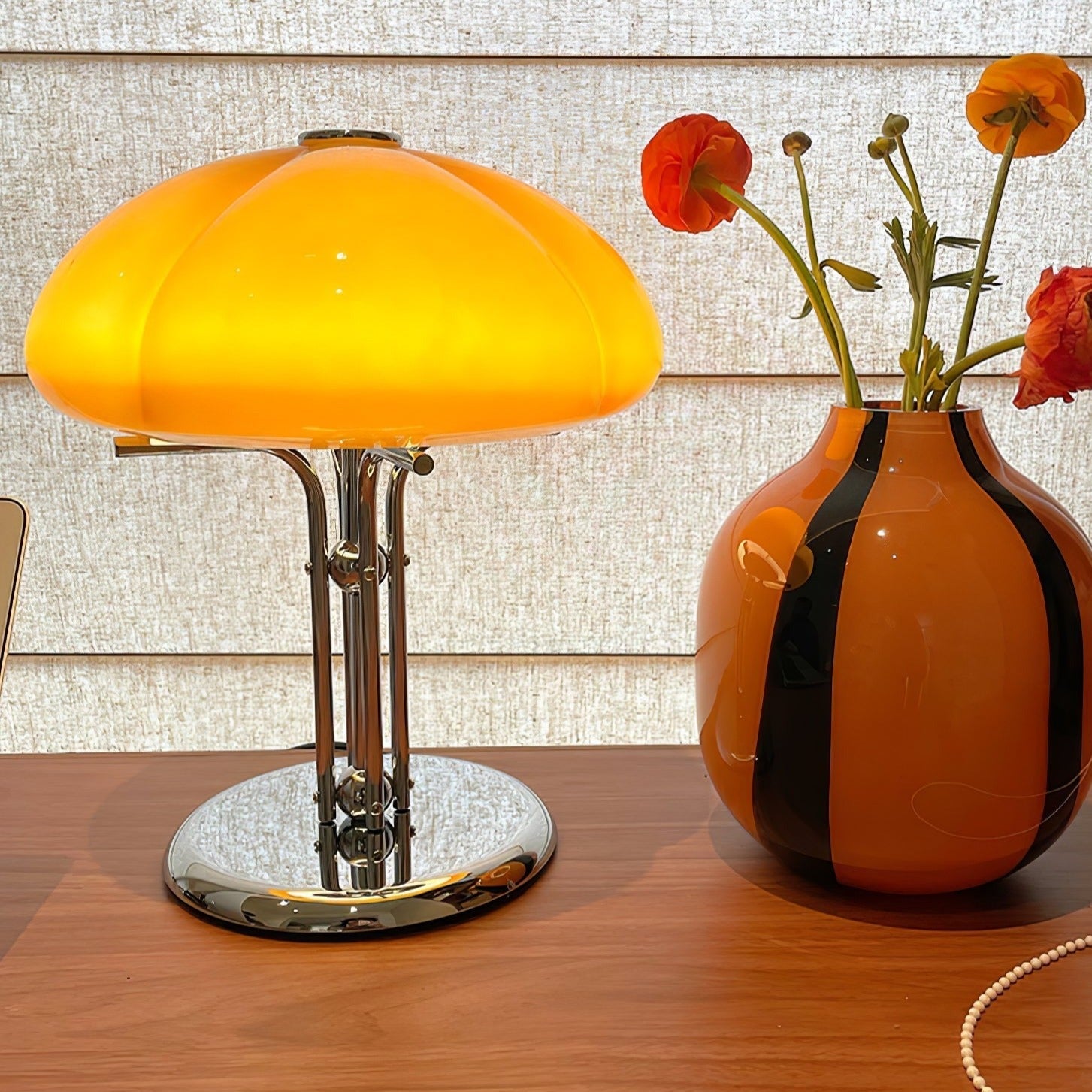 Mushroom Bauhaus bordlampe