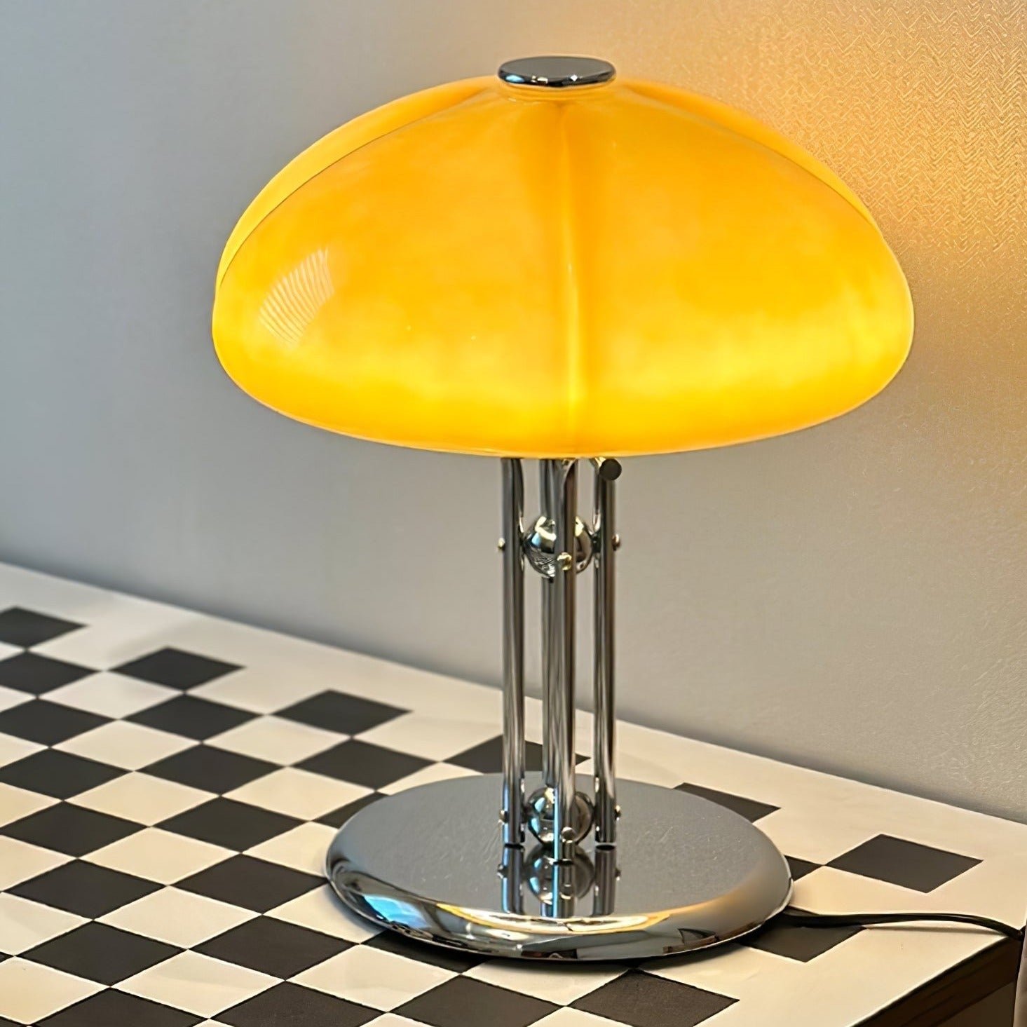 Mushroom Bauhaus bordlampe