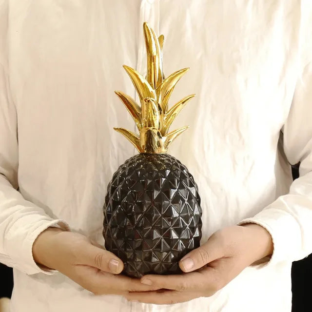 LumiPine - Guld ananas boligindretning