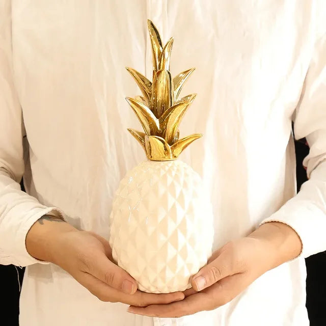 LumiPine - Guld ananas boligindretning