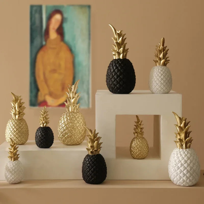 LumiPine - Guld ananas boligindretning