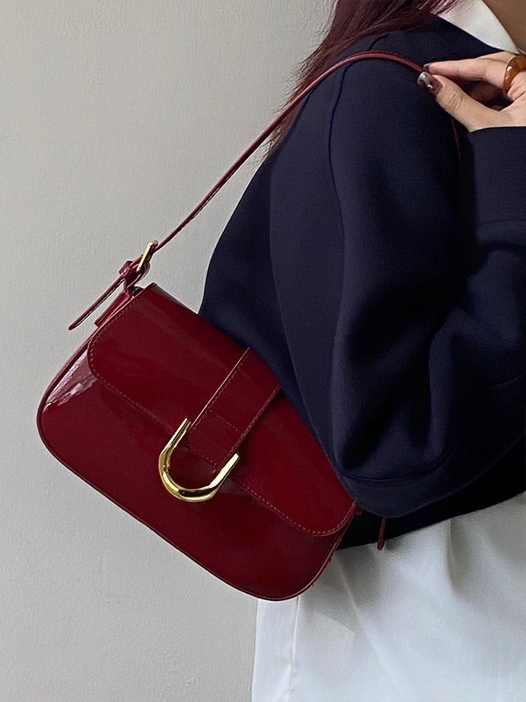 Rouge Éclat Shoulder Bag