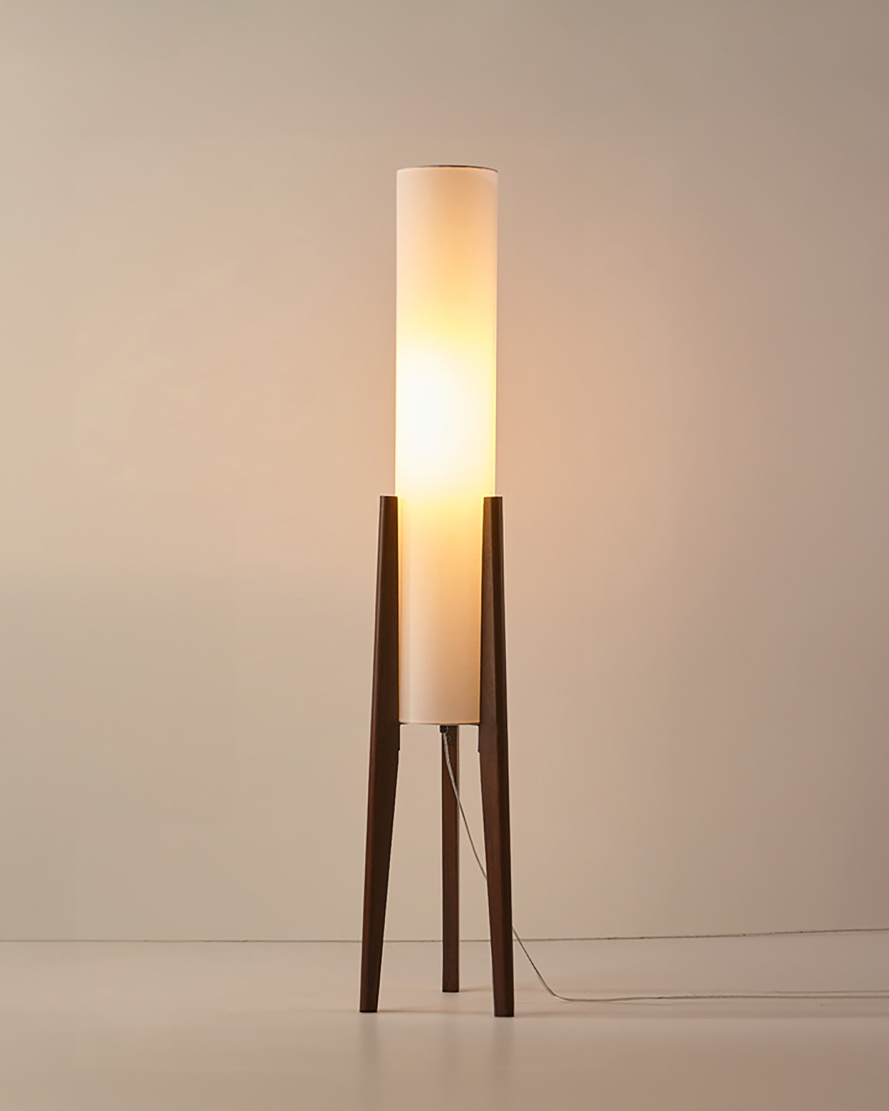 Walnoot vloerlamp massief houten kunstlamp