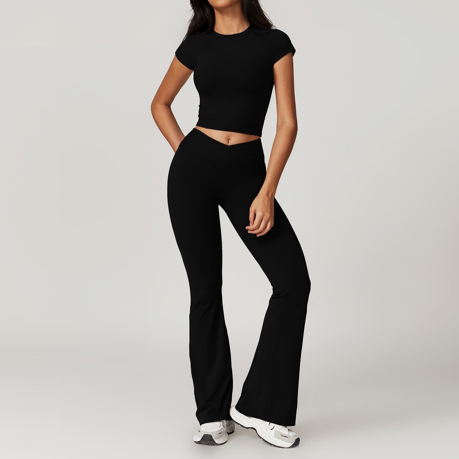 To-delt crop top og flare pant leggings sæt