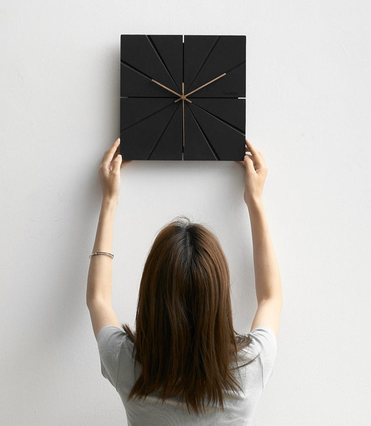 Minimalist Modern Silent Wall Decorative Clock for Livingroom