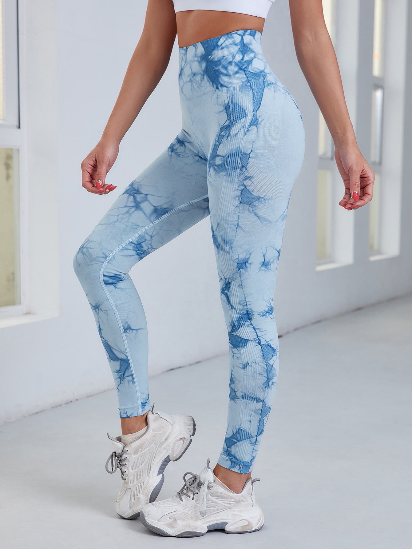 Leggings mit hoher Taille und Batikmuster