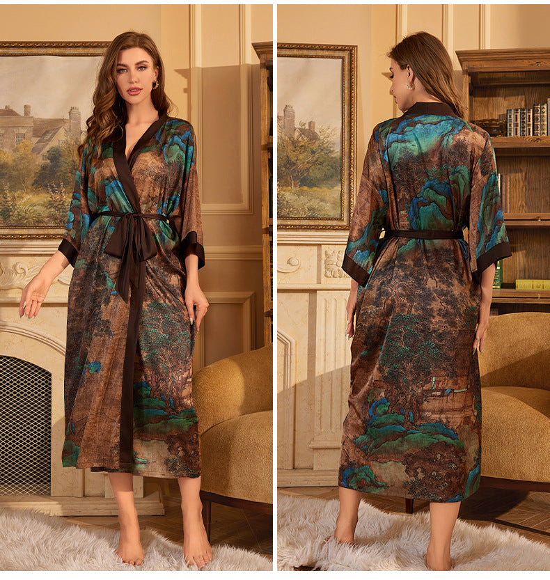 Hellblauer Kimono-Robe mit Blumenmuster