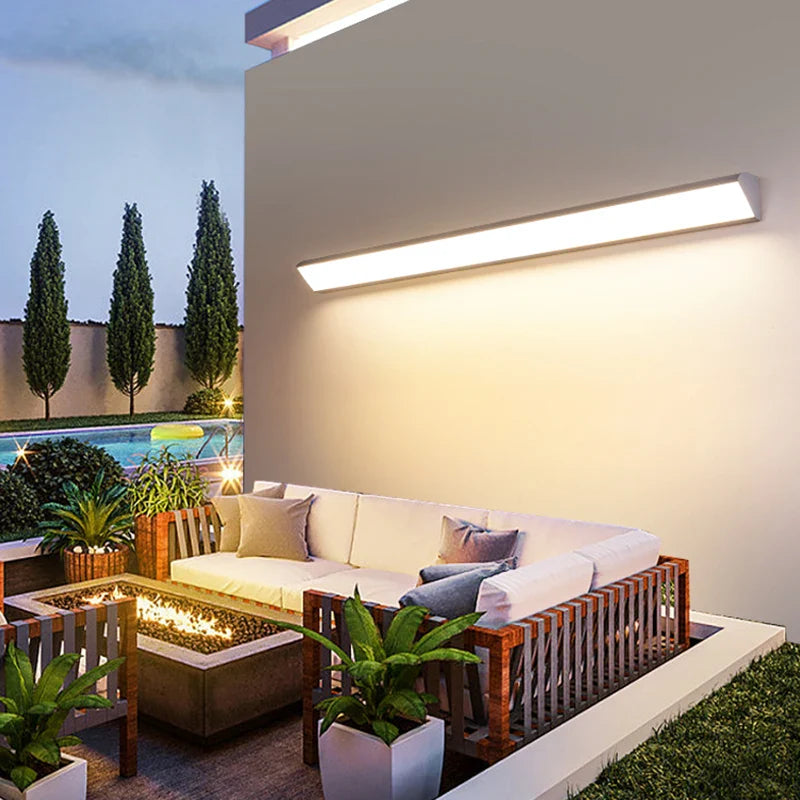 PatioGlow - Waterdichte LED Wandlamp