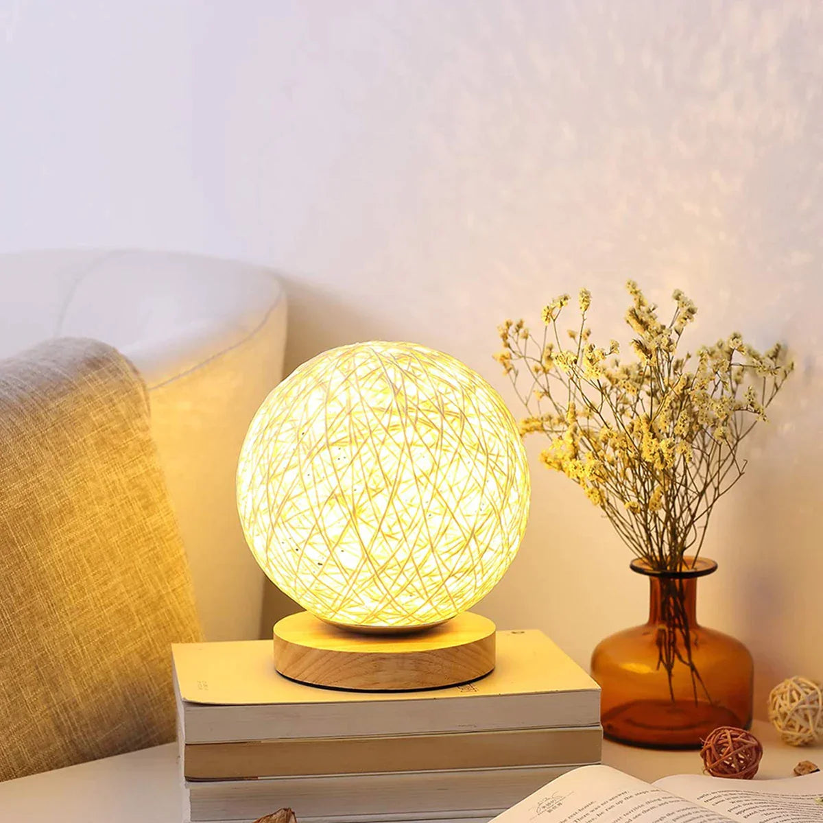 WovenGlow - Rattan Ball Bordlampe