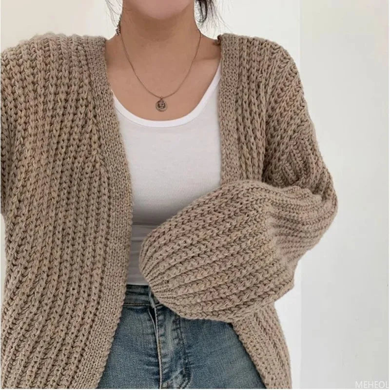 Einfarbiger Herbststrick-Cardigan – einreihiger Damenpullover