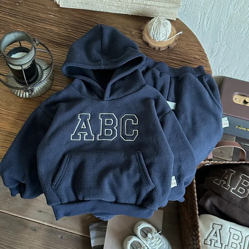 Barnens pälsfodrade ABC-hoodie