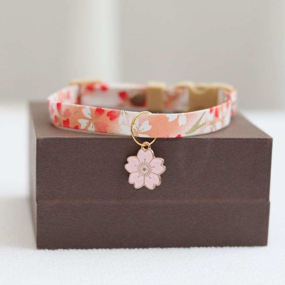 Japanse Sakura kattenhalsband