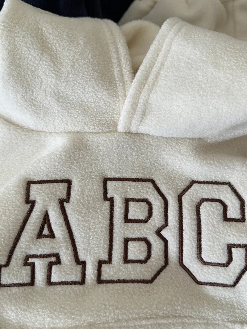 Barnens pälsfodrade ABC-hoodie