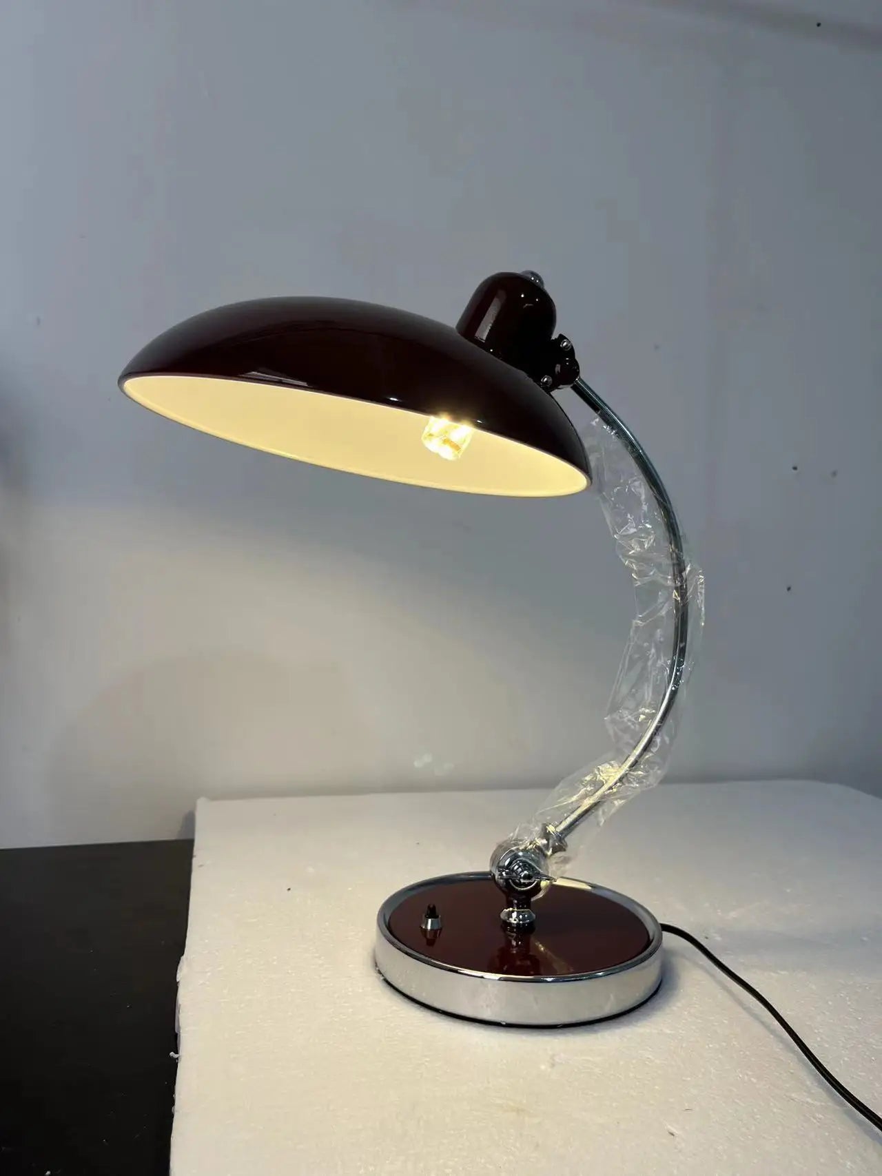 ScandinavianGlow - Dansk bordlampe. Kaiser Ideell inspirert