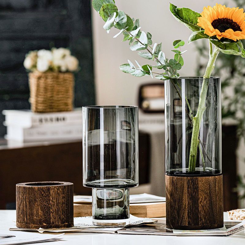 Vase en verre transparent avec base en bois massif