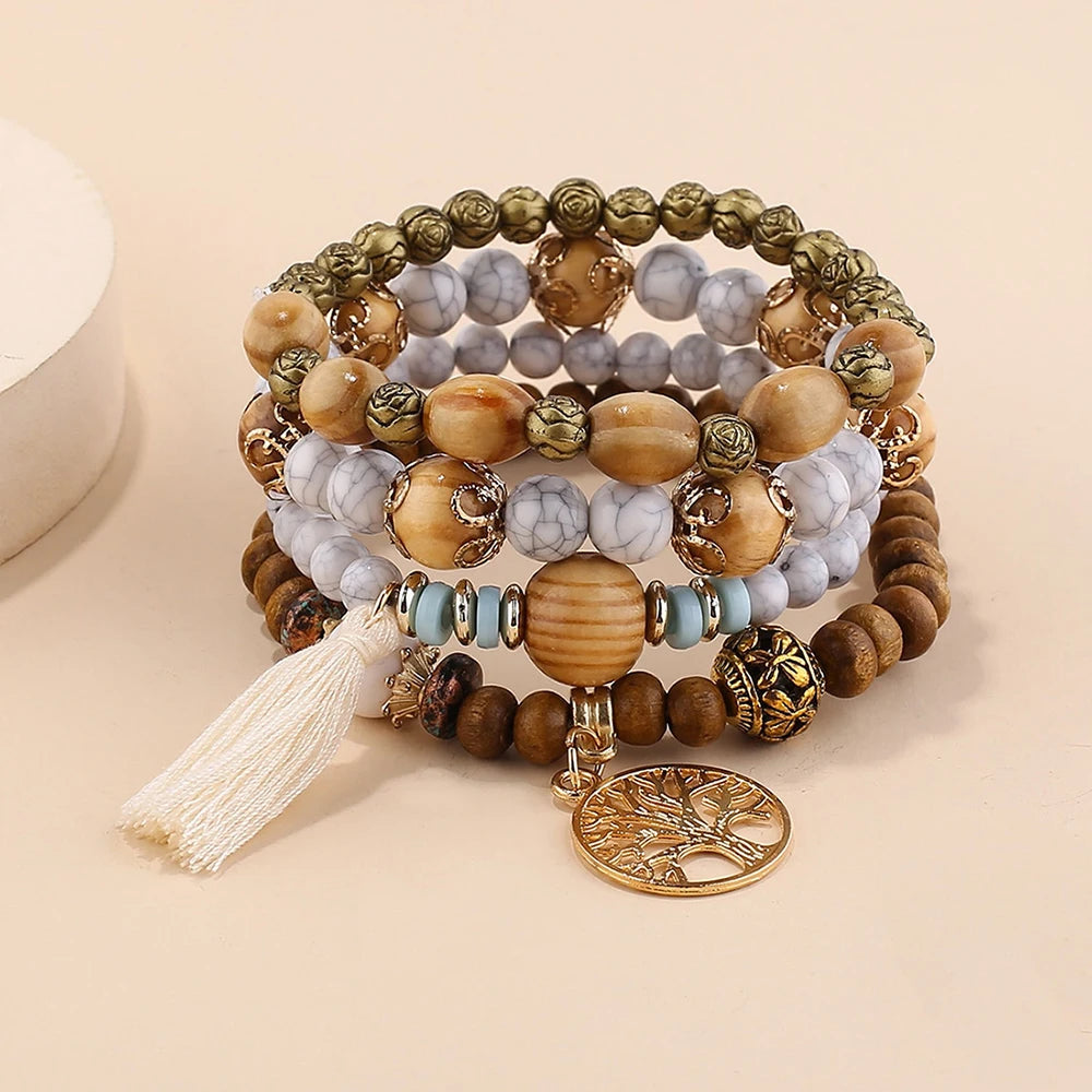 4-teiliges Boho-Armband mit Holzperlen