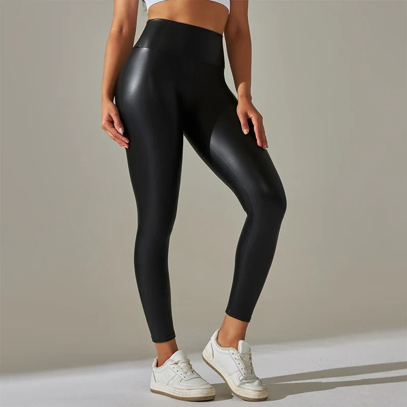 LuxeSculpt Högmidjade Flytande Läder Leggings