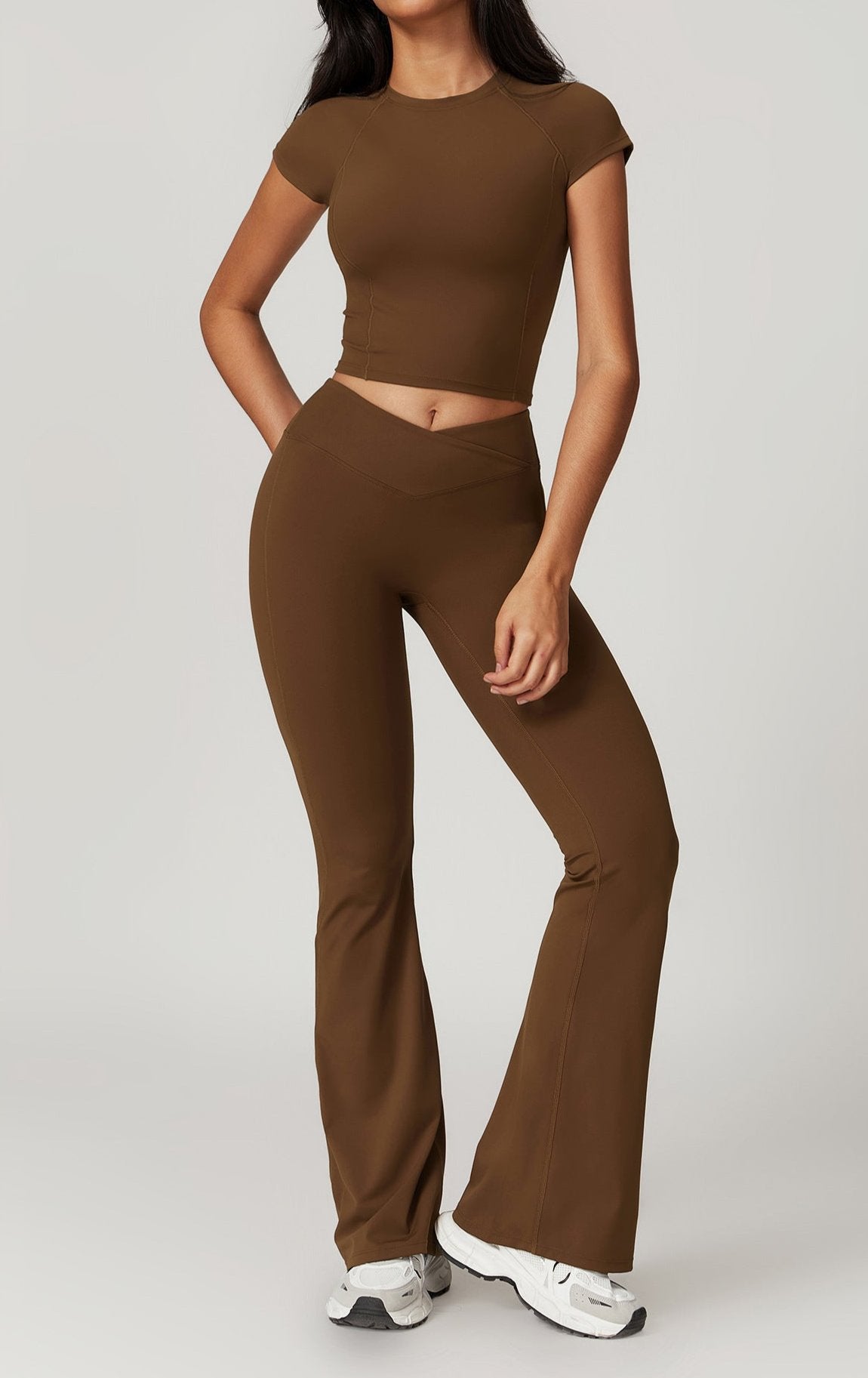 To-delt crop top og flare pant leggings sæt