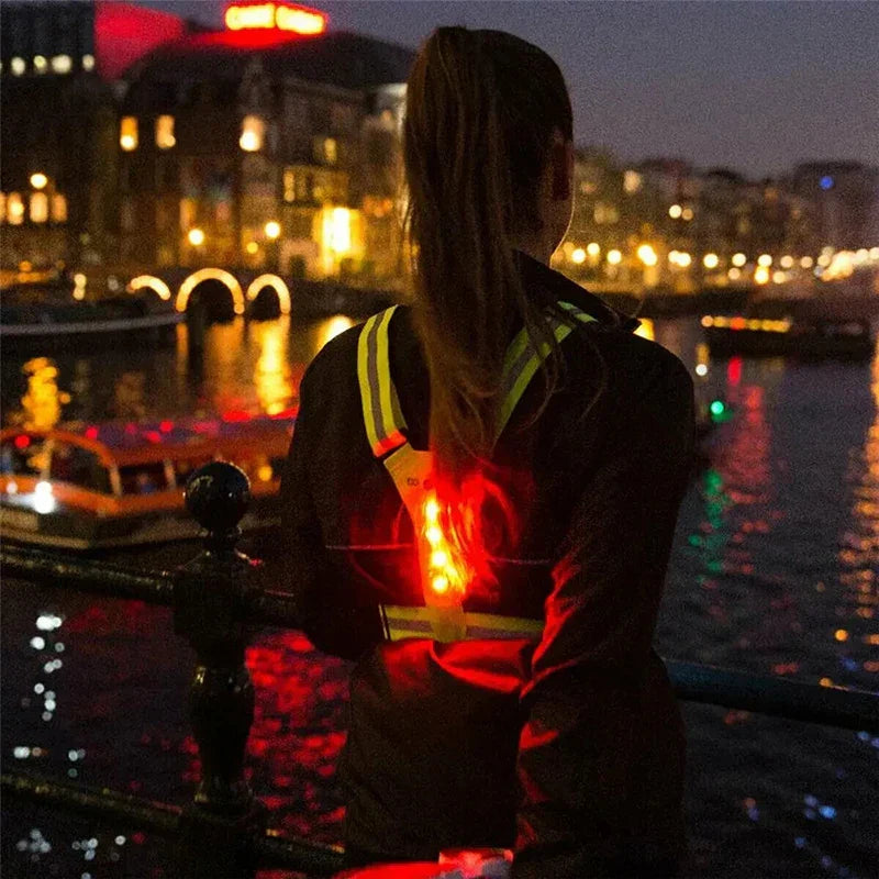 GlowGuard™ Veiligheidsvest | Veiligheids-LED-vest voor hardlopen, fietsen en werk