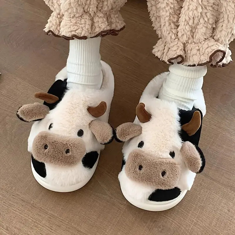 PlushCow – Chaussons d'hiver amusants et confortables