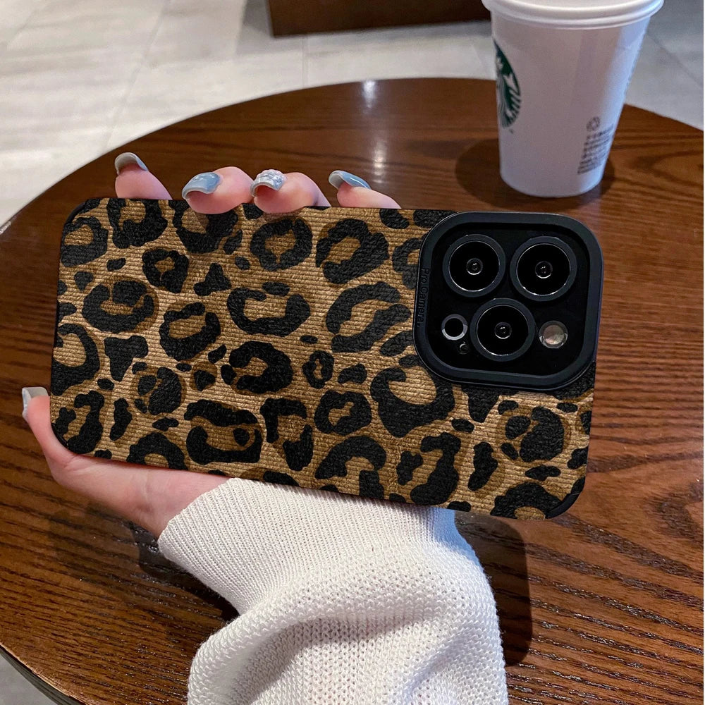 Custodia classica per iPhone con motivo leopardato