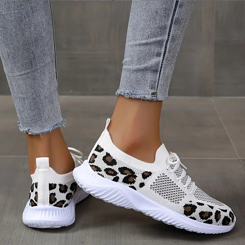 Leopárdmintás slip-on sportcipők