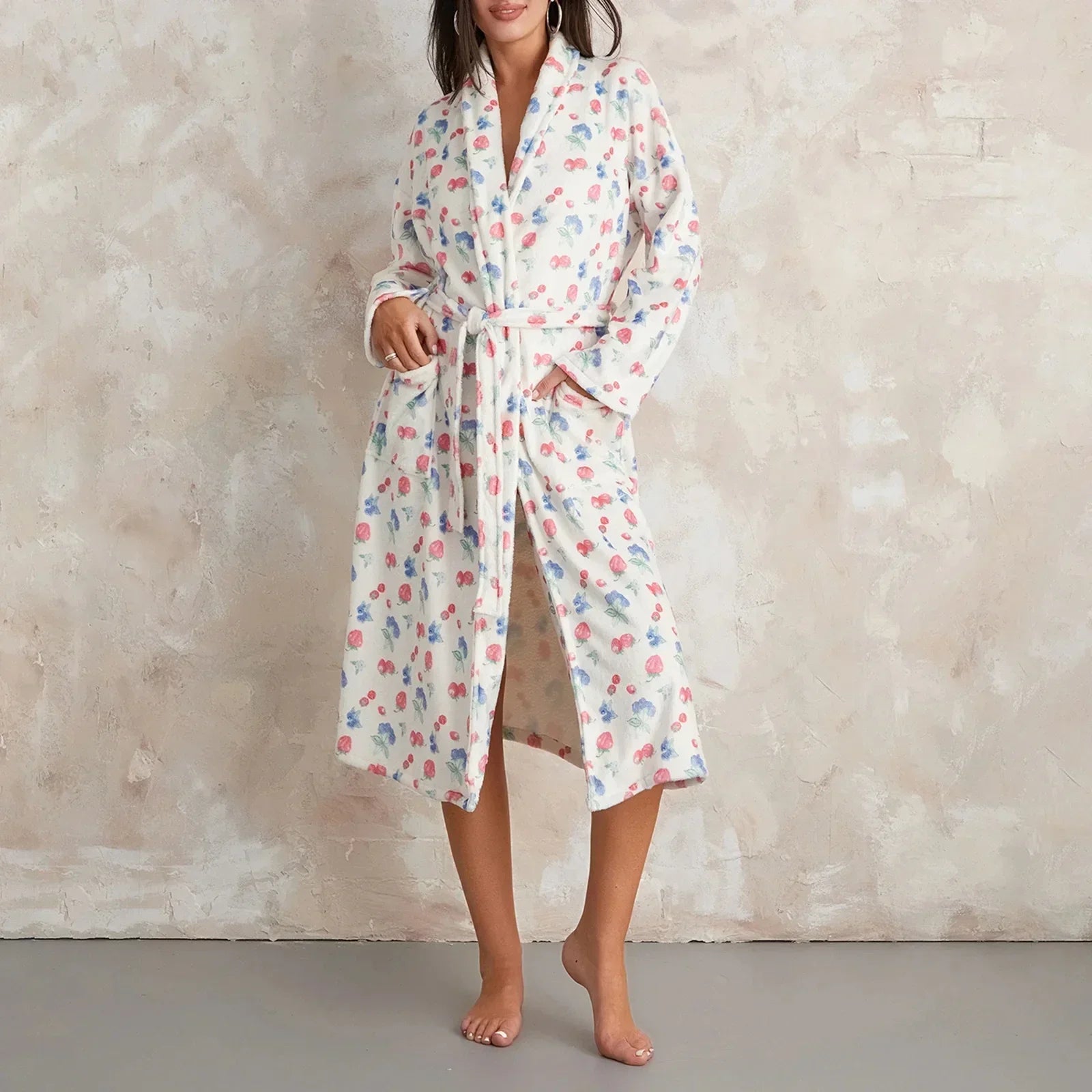 BlossomWrap – Warm Indoor Robe