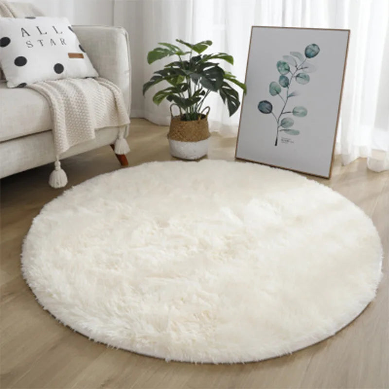 Soft Plush Round Rug by Sara - Cozy Carpet for Living Room & Bedroom