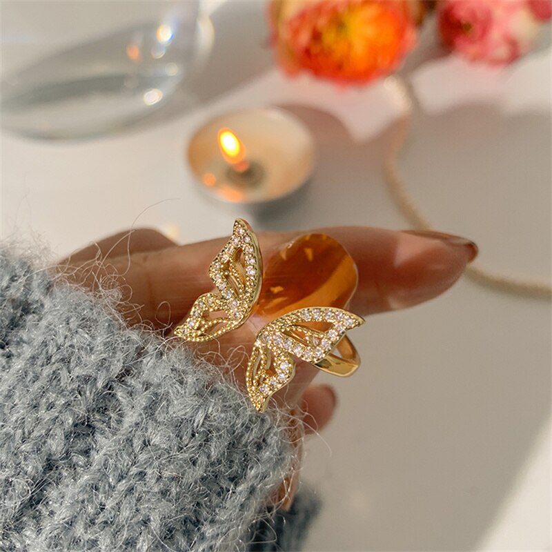 Anillos delicados con forma de mariposa