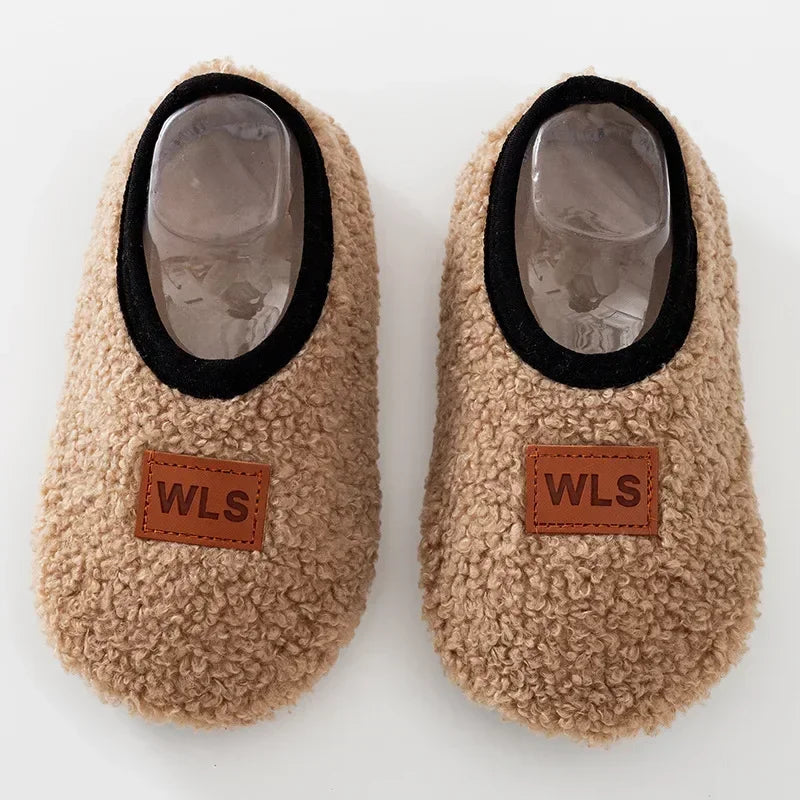 Liam's Snuggle Buddies: Plush Winter Baby Slippers for Happy Feet