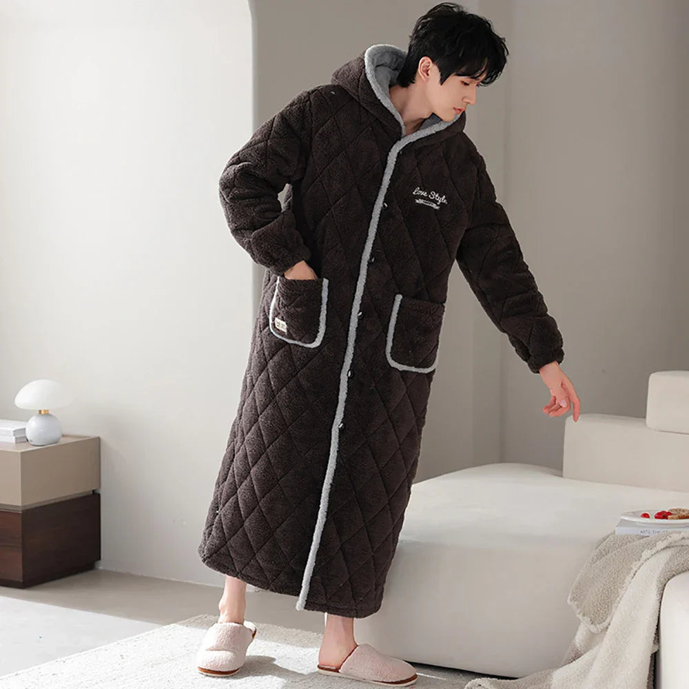 HoodedComfort – 3-Layer Bathrobe for Men