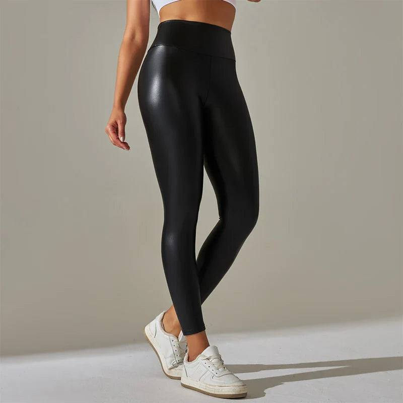 LuxeSculpt Magas Derék Folyékony Bőr Leggings