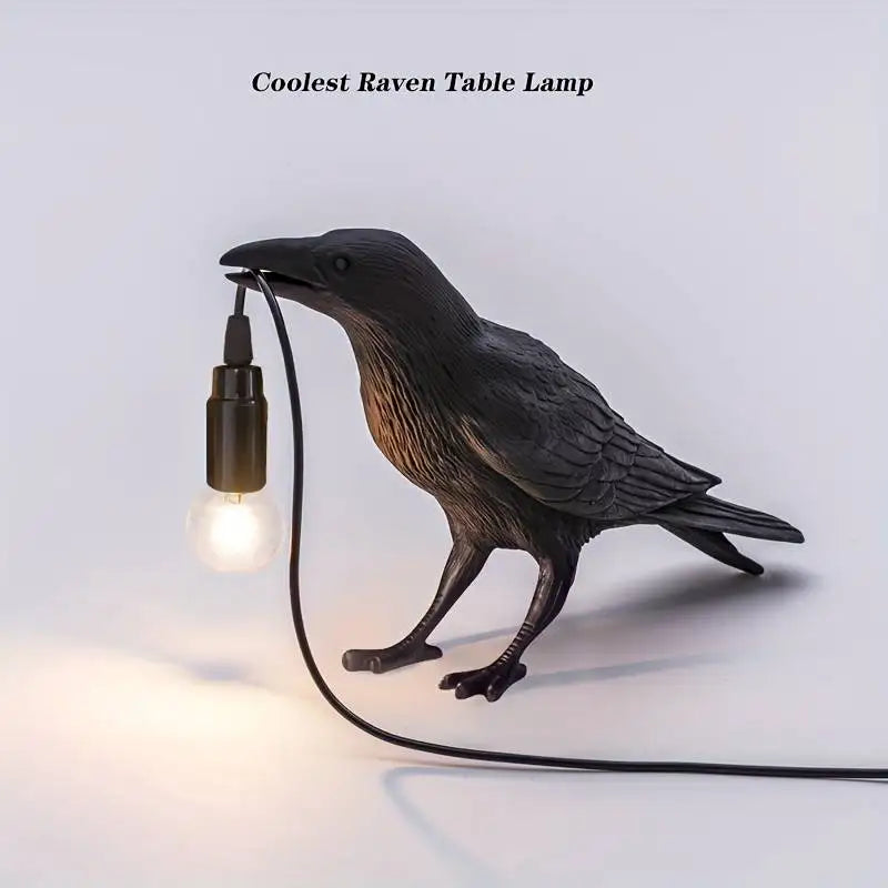 Gothic Raven Lamp: Vintage E14 Bulb Nattbord og kontordekor