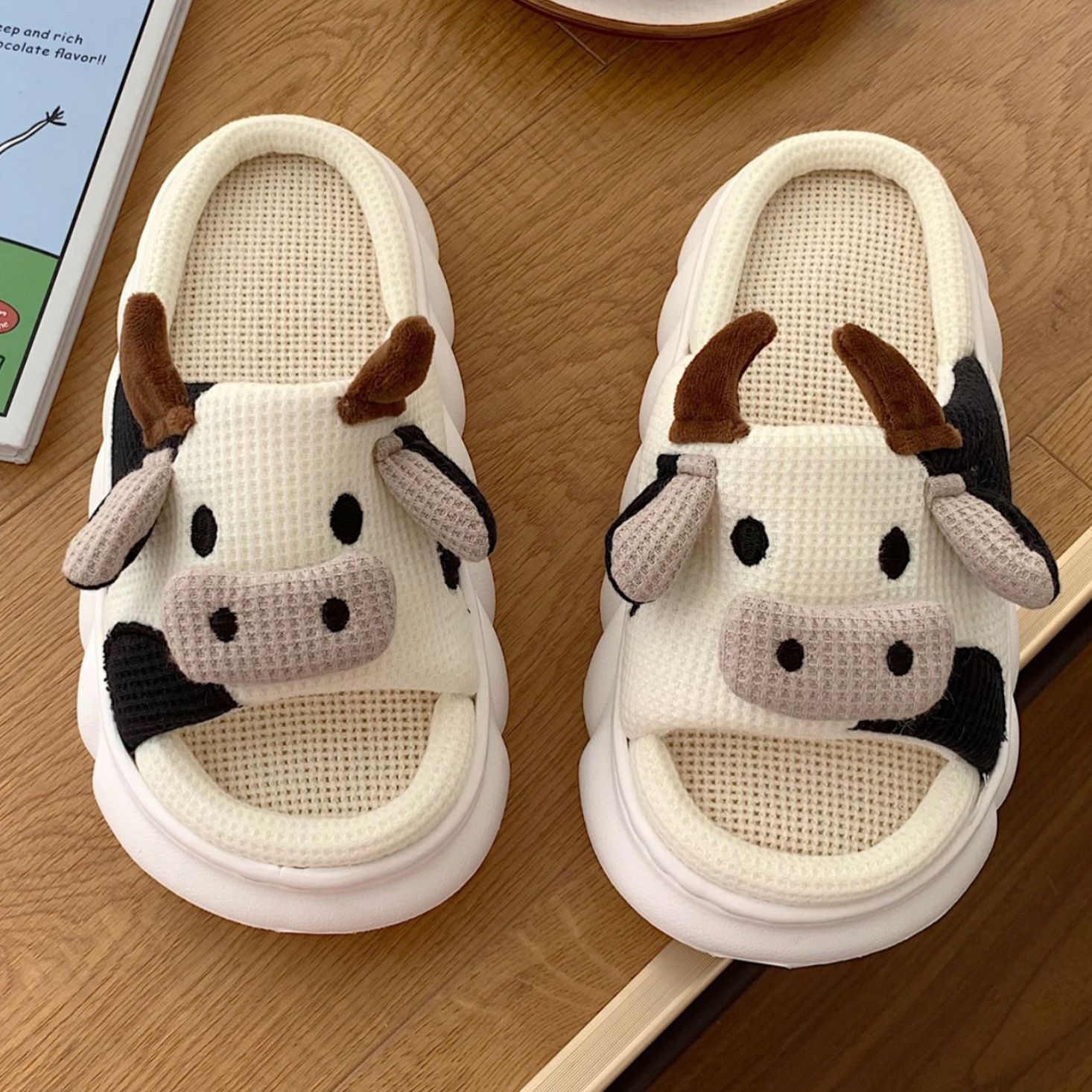 Pantuflas de vaca mullidas