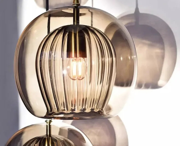 TimberGlow - Moderne glass pendellampe