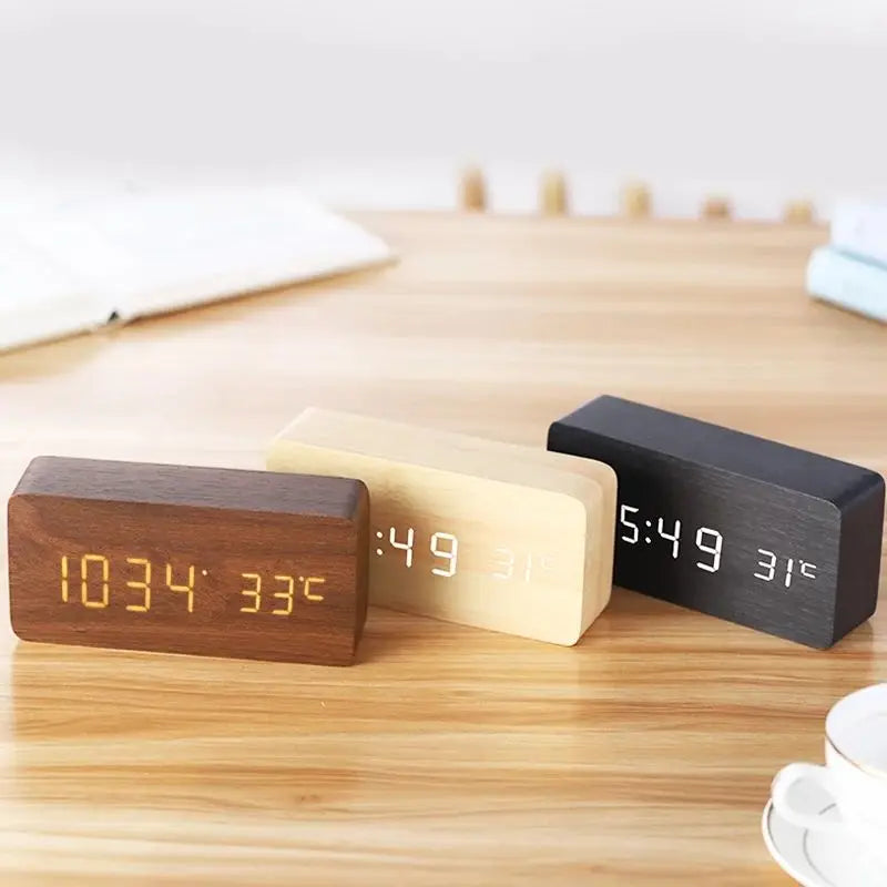 WoodTime – Reloj despertador digital de madera con pantalla LED