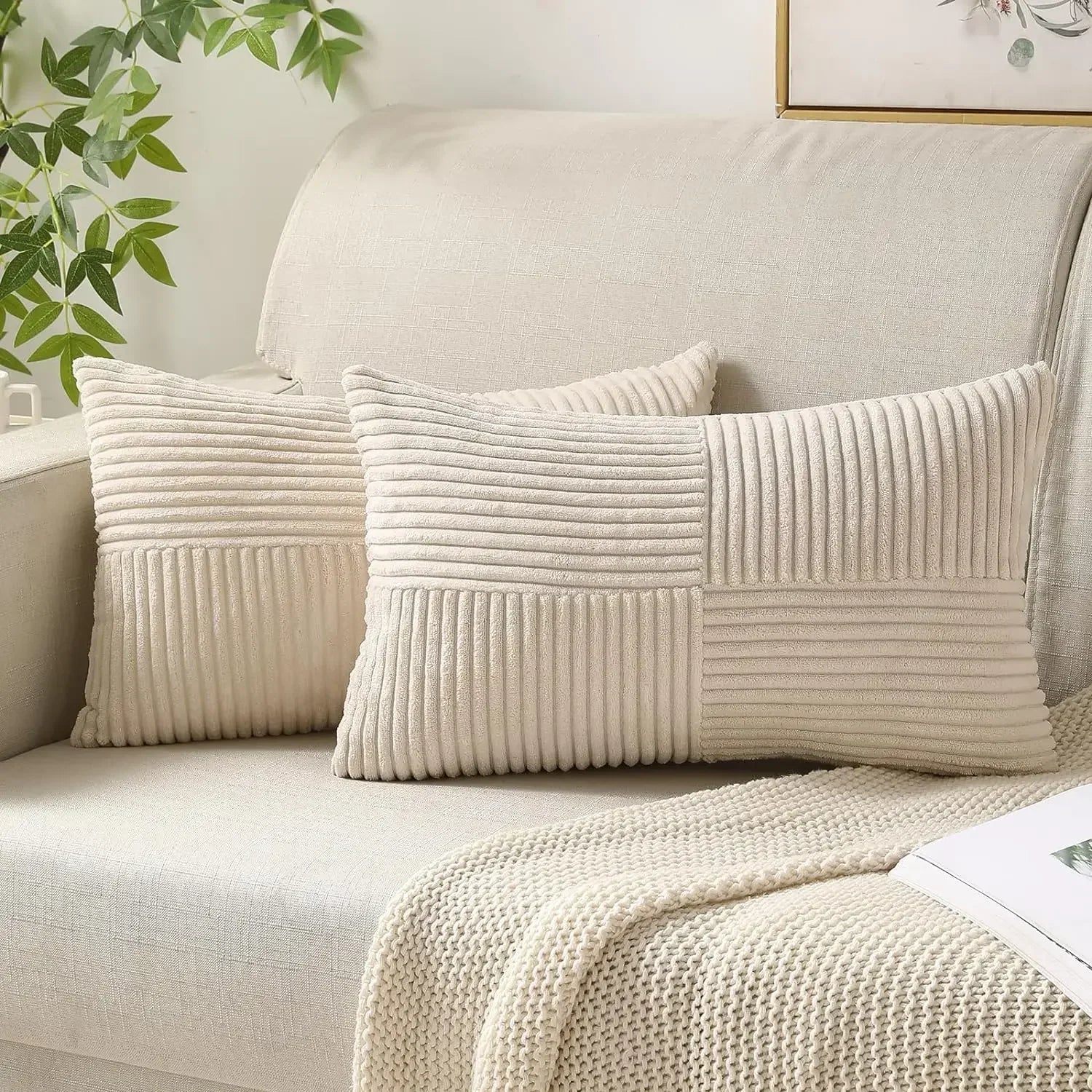 StripePlush – Gestreifter Sofa- und Autokissenbezug aus Cord