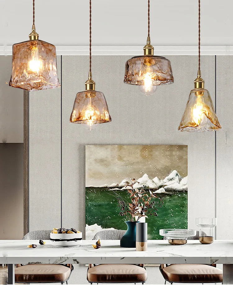 Brass Amber Glass Pendant Light -valaisin