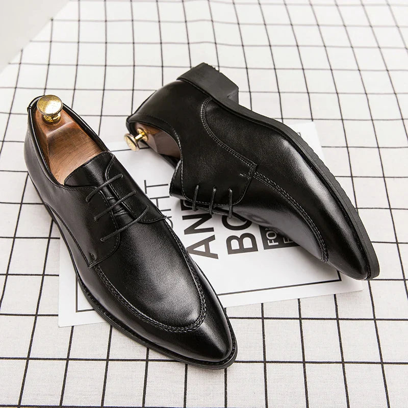 Zapatos de cuero de negocios para hombres