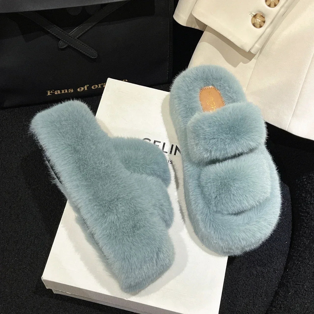 FuzzyElegance - Chaussons souples pour femme