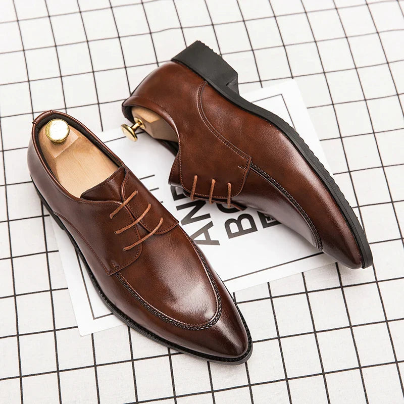 Zapatos de cuero de negocios para hombres