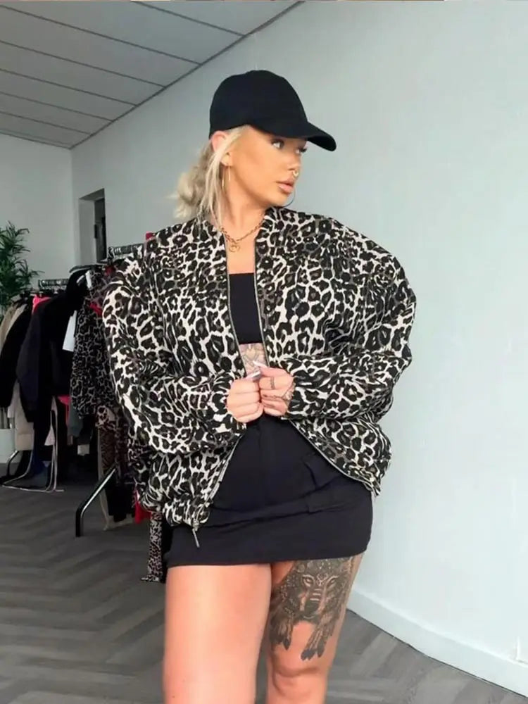 Leona Jacke – Langarmjacke mit Leopardenmuster und Reißverschluss für den Herbst