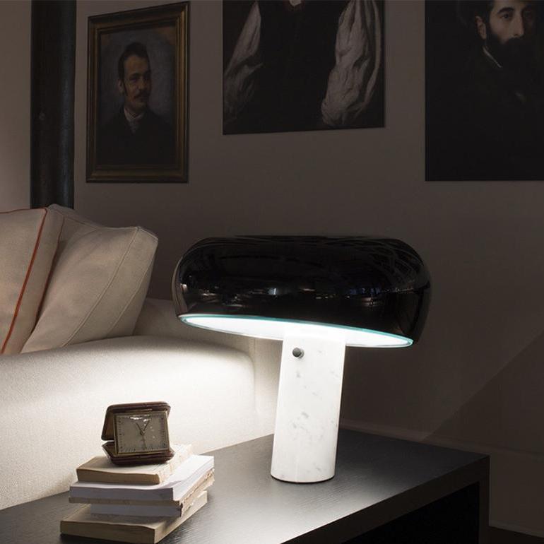 StoneGlow - Lampada da tavolo decorativa in marmo, che unisce eleganza e calore