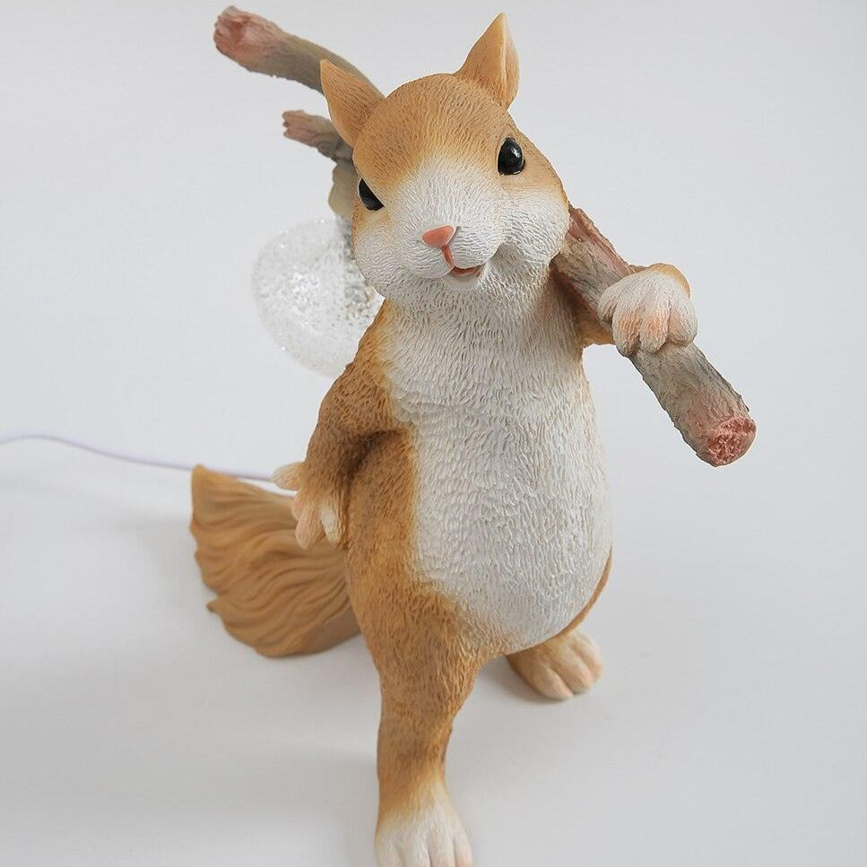 Nutlight – Charming Squirrel Lamp