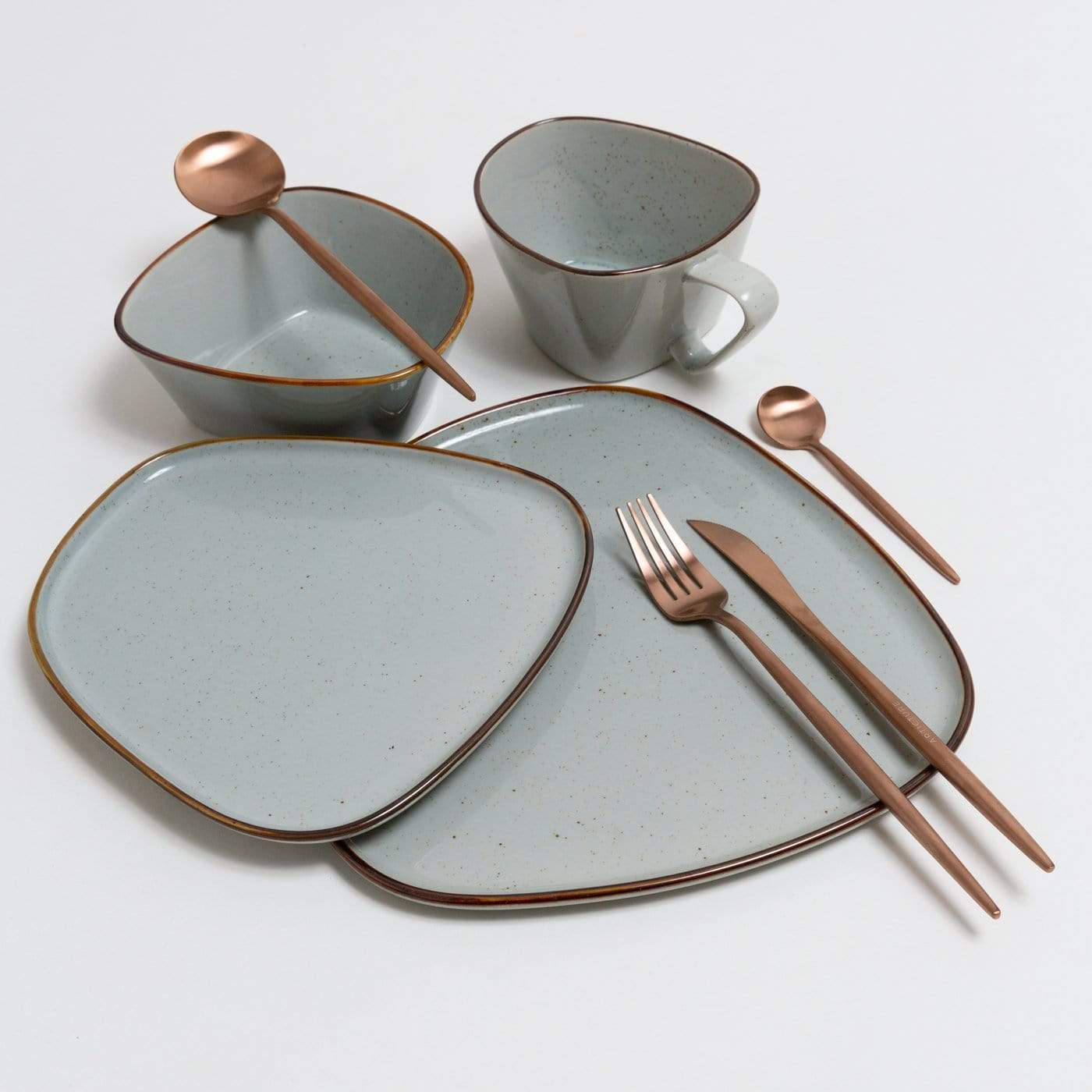 Diamond Dinnerware Set (12 Piece Set)